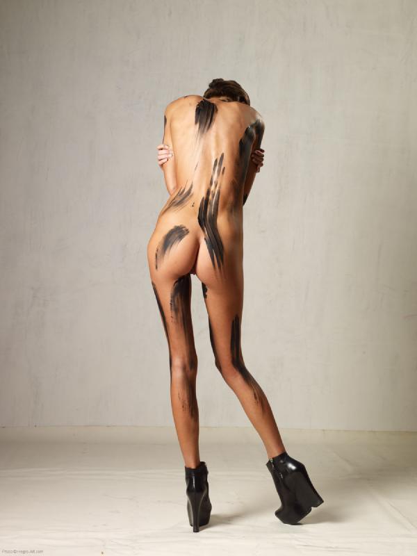 Olena O zwarte bodypaint #25